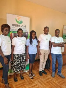 Miklah Volunteers after some knowledge sharing